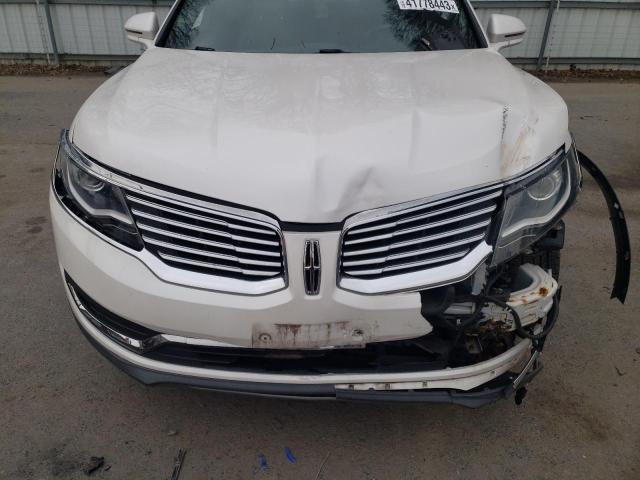 Photo 12 from auction – 2016 LINCOLN MKX RESERV with VIN 2LMTJ8LR8GBL43926
