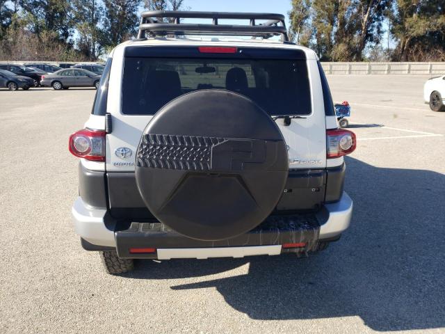 Photo 6 from auction – 2012 TOYOTA FJ CRUISER with VIN JTEBU4BF0CK132816