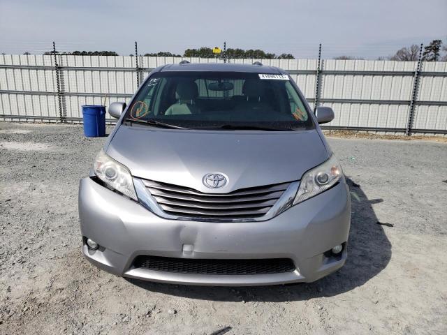 Photo 5 from auction – 2017 TOYOTA SIENNA XLE with VIN 5TDYZ3DC8HS897950