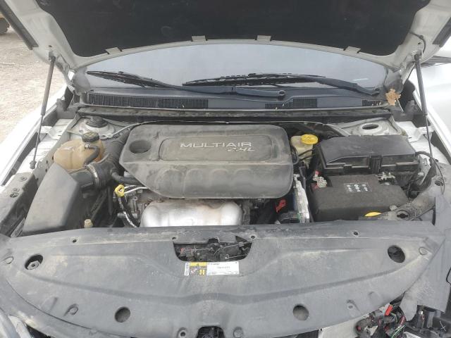 Photo 11 from auction – 2015 CHRYSLER 200 LIMITE with VIN 1C3CCCAB0FN568223
