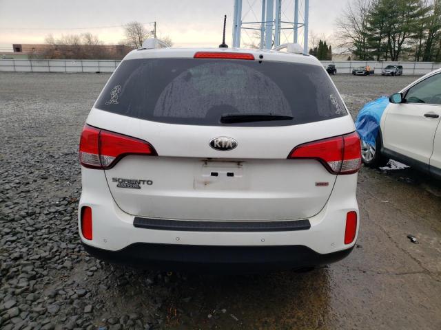 Photo 6 from auction – 2014 KIA SORENTO LX with VIN 5XYKTCA60EG464640