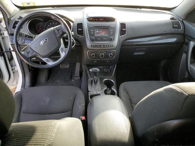 Photo 8 from auction – 2015 KIA SORENTO LX with VIN 5XYKTCA64FG552950