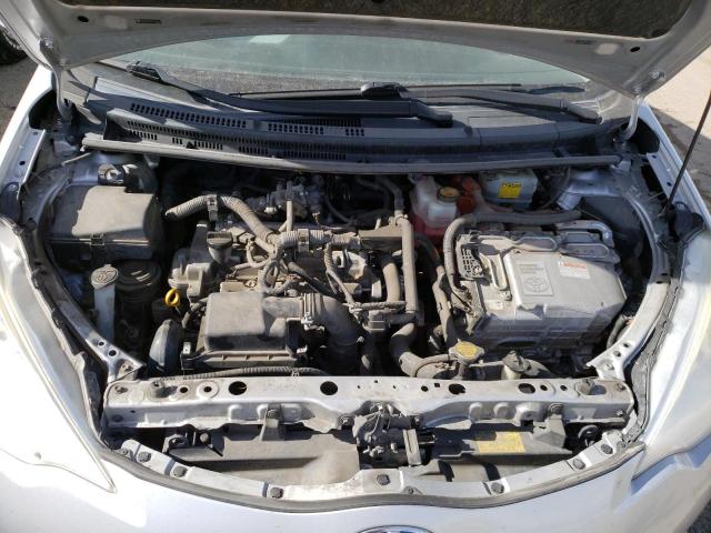 Photo 11 from auction – 2012 TOYOTA PRIUS C with VIN JTDKDTB35C1010513