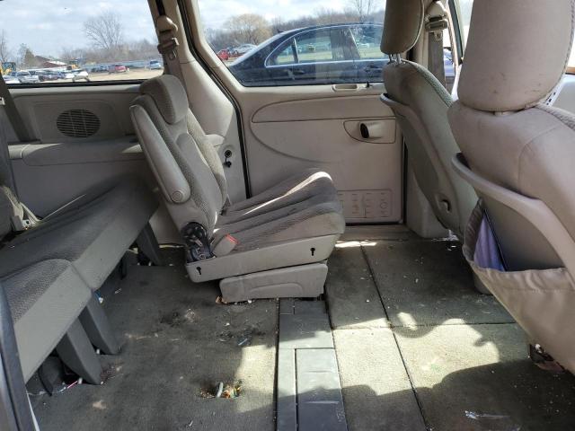 Photo 11 from auction – 2005 CHRYSLER TOWN & COU with VIN 2C4GP44R15R461084