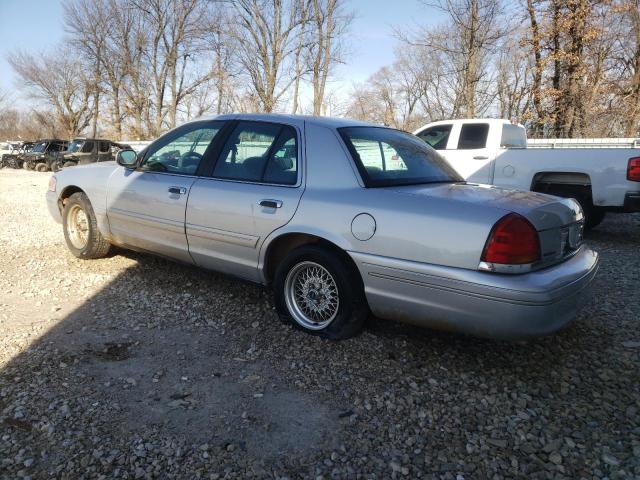 Photo 2 from auction – 2000 FORD CROWN VICT with VIN 2FAFP71W9YX173066
