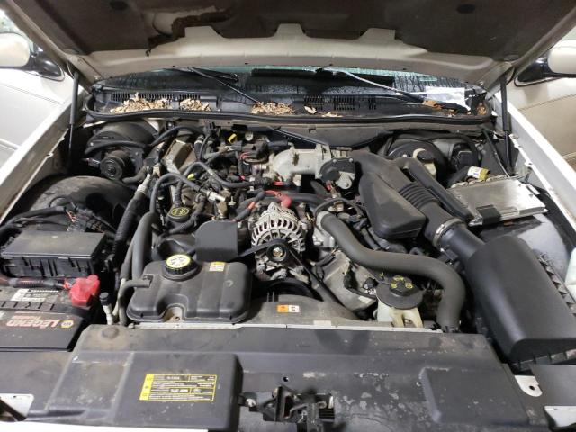 Photo 11 from auction – 2008 MERCURY GRAND MARQ with VIN 2MEFM74V18X607078