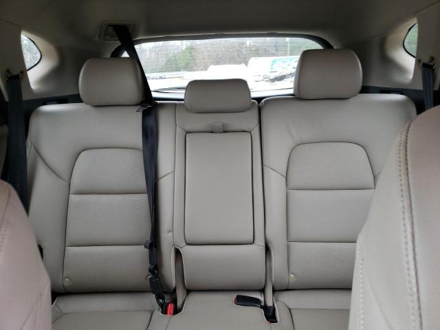 Photo 10 from auction – 2017 HYUNDAI TUCSON LIM with VIN KM8J3CA23HU294572