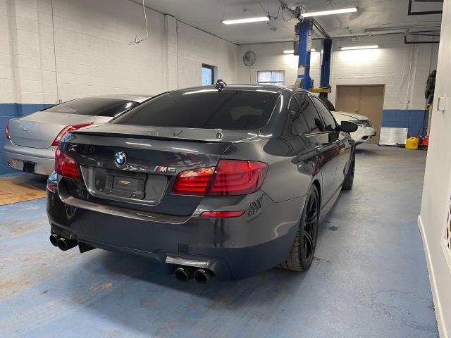 Photo 4 from auction – 2013 BMW M5 with VIN WBSFV9C51DD096168