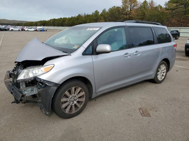 Photo 1 from auction – 2012 TOYOTA SIENNA LE with VIN 5TDJK3DC1CS033742