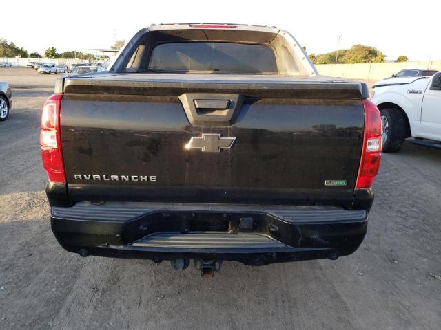 Photo 6 from auction – 2011 CHEVROLET AVALANCHE with VIN 3GNTKFE3XBG114221