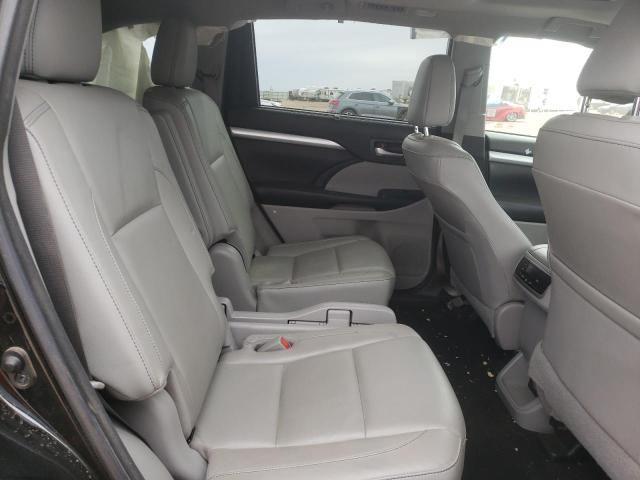 Photo 11 from auction – 2018 TOYOTA HIGHLANDER with VIN 5TDJZRFH9JS486074