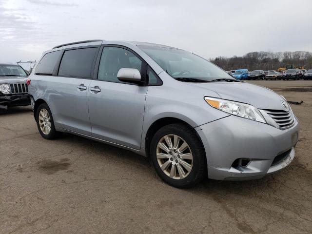 Photo 4 from auction – 2015 TOYOTA SIENNA LE with VIN 5TDJK3DC2FS109165