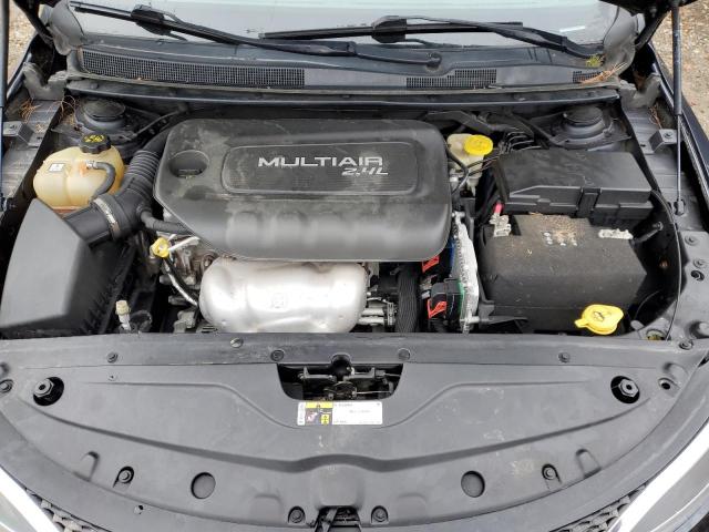 Photo 11 from auction – 2016 CHRYSLER 200 LIMITE with VIN 1C3CCCAB9GN162409