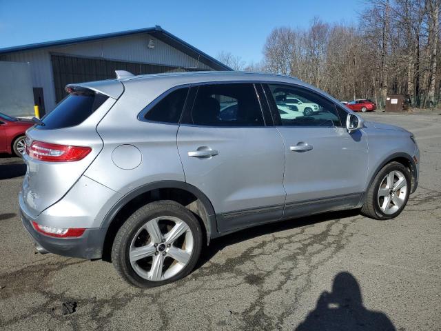 Photo 3 from auction – 2016 LINCOLN MKC PREMIE with VIN 5LMCJ1C90GUJ27370