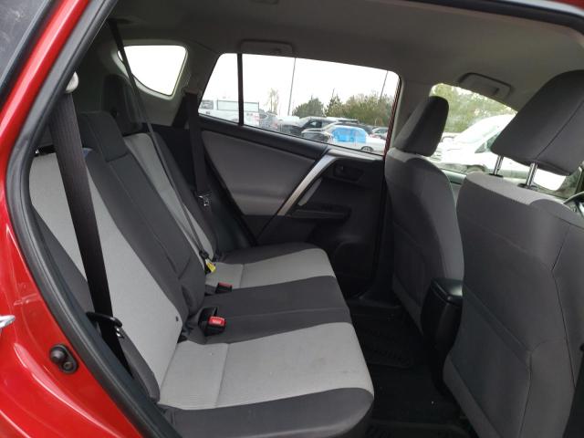 Photo 11 from auction – 2015 TOYOTA RAV4 LE with VIN JTMBFREV6FJ045298