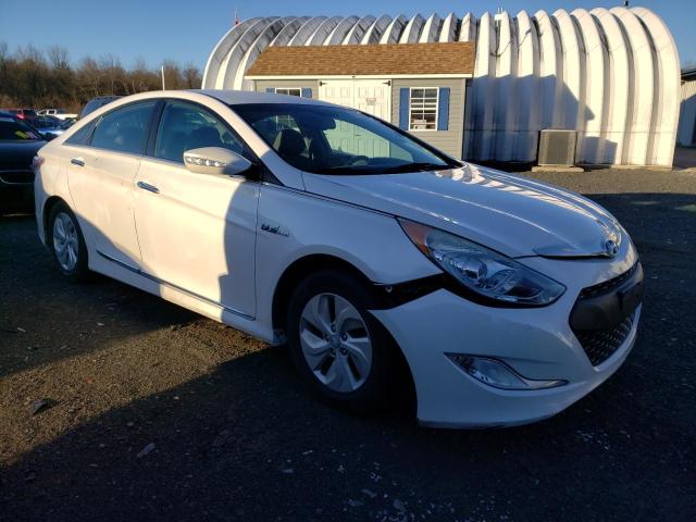 Photo 4 from auction – 2013 HYUNDAI SONATA HYB with VIN KMHEC4A4XDA074608