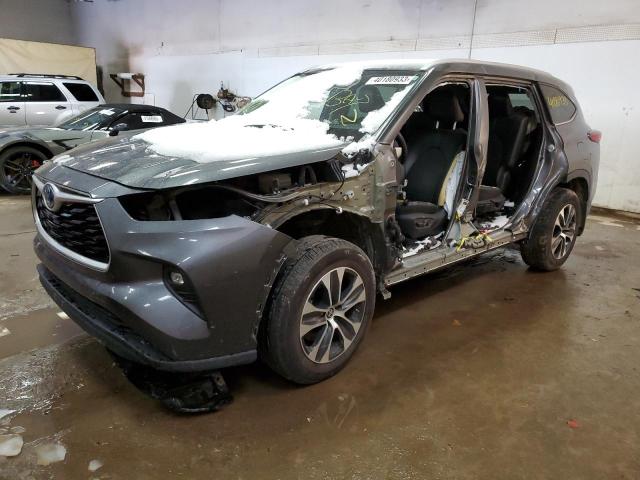 TOYOTA HIGHLANDER 2022 with VIN 5TDGBRCH8NS542448 - Photo from auction