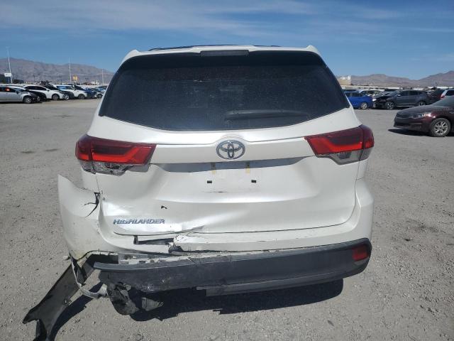 Photo 6 from auction – 2018 TOYOTA HIGHLANDER with VIN 5TDZZRFH6JS258701