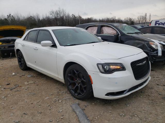 Photo 4 from auction – 2019 CHRYSLER 300 S with VIN 2C3CCABG2KH682810