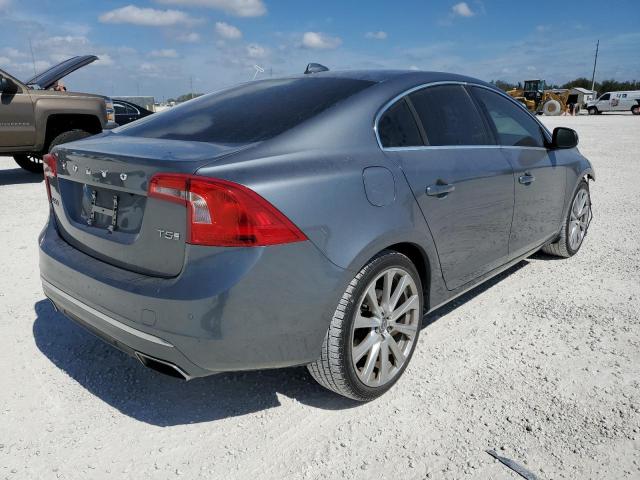 Photo 3 from auction – 2017 VOLVO S60 PREMIE with VIN LYV402HK2HB195004