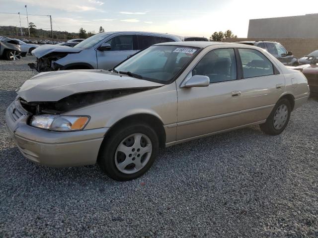 TOYOTA CAMRY LE 1999 with VIN JT2BF22K8X0148398 - Photo from auction