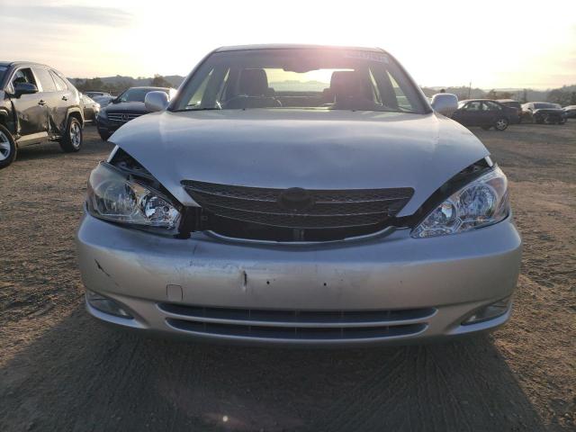Photo 5 from auction – 2003 TOYOTA CAMRY LE with VIN JTDBE30K330161198