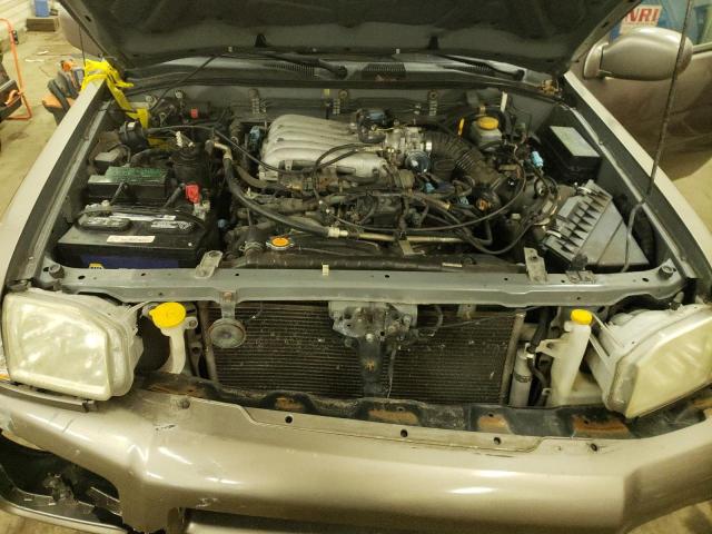 Photo 11 from auction – 2002 NISSAN PATHFINDER with VIN JN8DR09X52W655704
