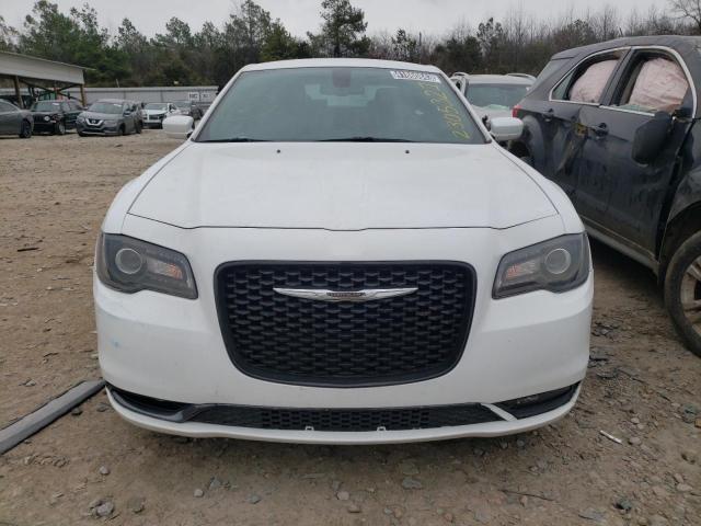 Photo 5 from auction – 2019 CHRYSLER 300 S with VIN 2C3CCABG2KH682810