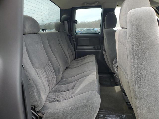 Photo 10 from auction – 2004 CHEVROLET SILVERADO with VIN 1GCEK19T54E193936