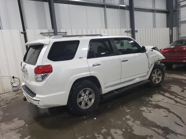 Photo 3 from auction – 2011 TOYOTA 4RUNNER SR with VIN JTEBU5JR7B5037409