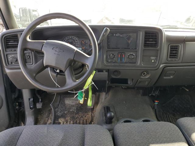 Photo 8 from auction – 2004 CHEVROLET SILVERADO with VIN 2GCEK19V741317529