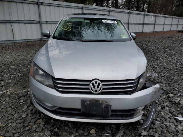 Photo 5 from auction – 2015 VOLKSWAGEN PASSAT SE with VIN 1VWBT7A36FC004656