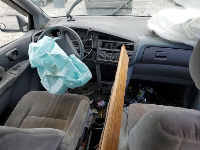 Photo 8 from auction – 2000 TOYOTA SIENNA LE with VIN 4T3ZF13C3YU302830