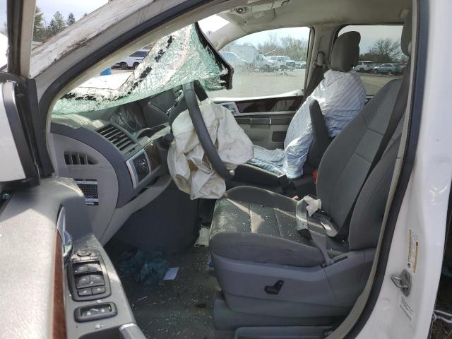 Photo 7 from auction – 2010 CHRYSLER TOWN & COU with VIN 2A4RR5D14AR373363