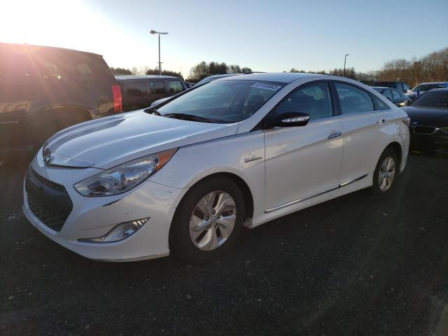 HYUNDAI SONATA HYB 2013 with VIN KMHEC4A4XDA074608 - Photo from auction