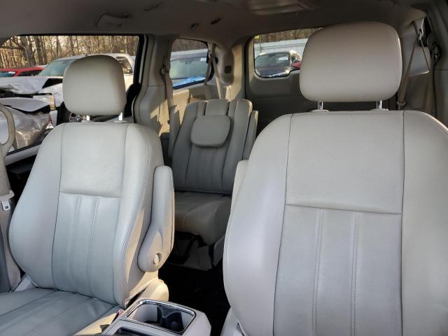 Photo 10 from auction – 2013 CHRYSLER TOWN & COU with VIN 2C4RC1BG1DR584192