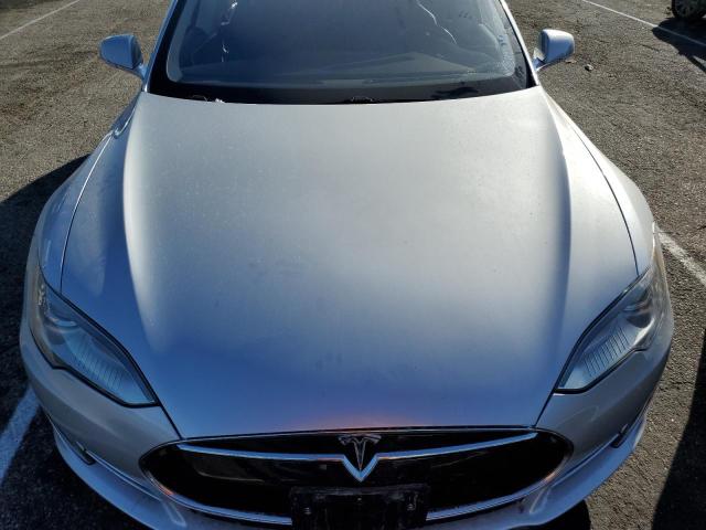 Photo 11 from auction – 2014 TESLA MODEL S with VIN 5YJSA1H10EFP36499