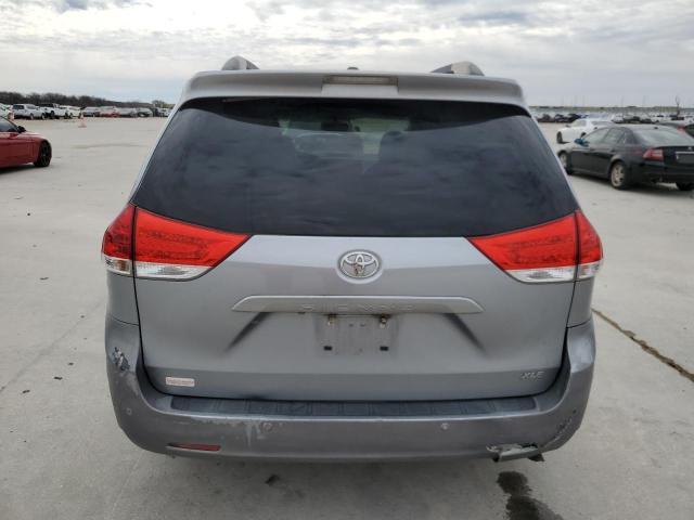 Photo 6 from auction – 2013 TOYOTA SIENNA XLE with VIN 5TDYK3DCXDS370782