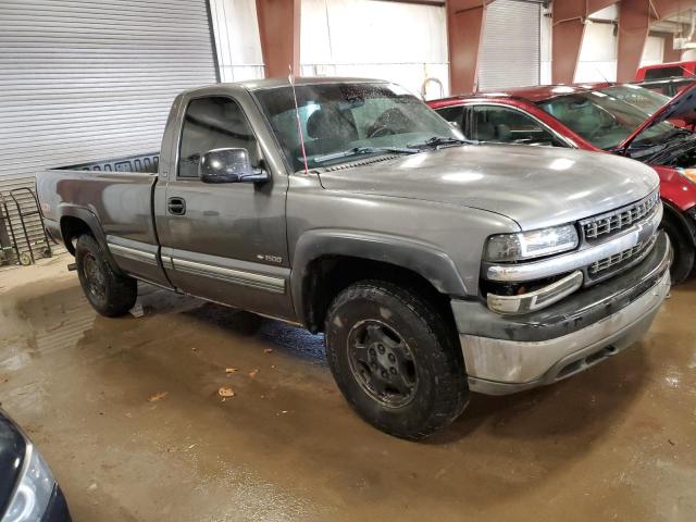 Photo 4 from auction – 2000 CHEVROLET SILVERADO with VIN 1GCEK14T0YE272217