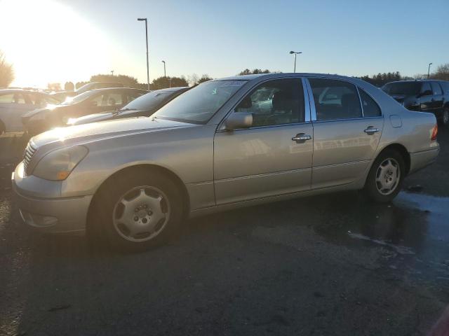 LEXUS LS 430 2002 with VIN JTHBN30F320081562 - Photo from auction