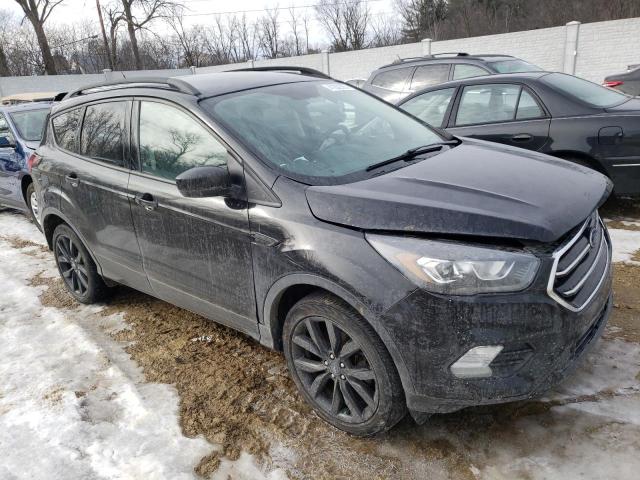 Photo 4 from auction – 2019 FORD ESCAPE SE with VIN 1FMCU9GD6KUB12534