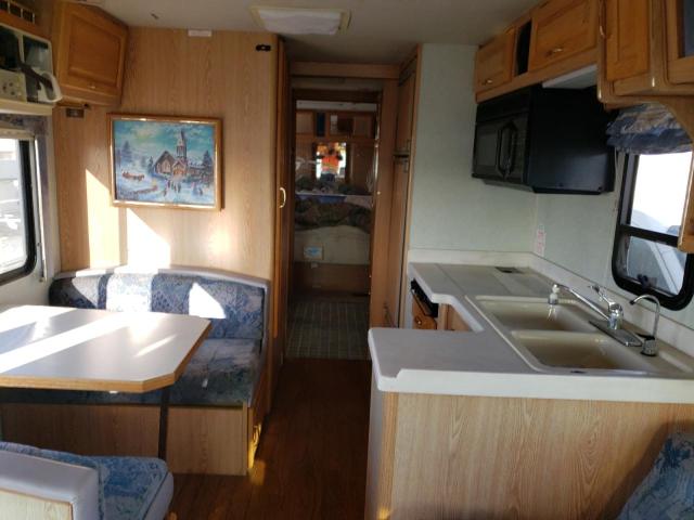 Photo 6 from auction – 1997 DLPH MOTORHOME with VIN 3FCMF53G0VJA03749