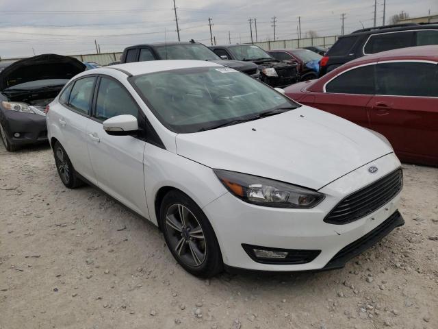 Photo 4 from auction – 2016 FORD FOCUS SE with VIN 1FADP3FE1GL404828