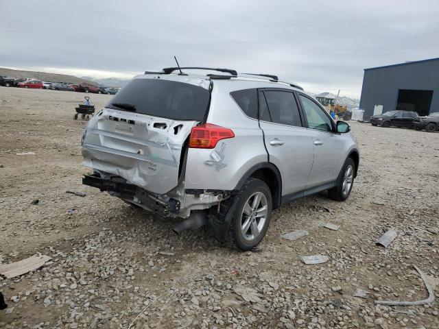 Photo 3 from auction – 2015 TOYOTA RAV4 XLE with VIN 2T3RFREV9FW377381