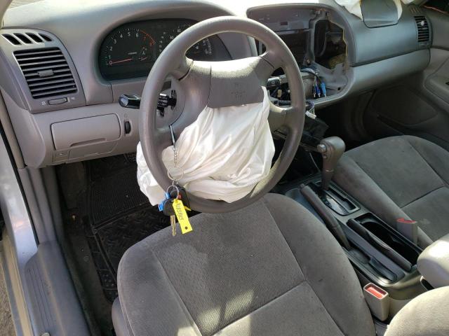 Photo 8 from auction – 2003 TOYOTA CAMRY LE with VIN 4T1BF32K63U559567