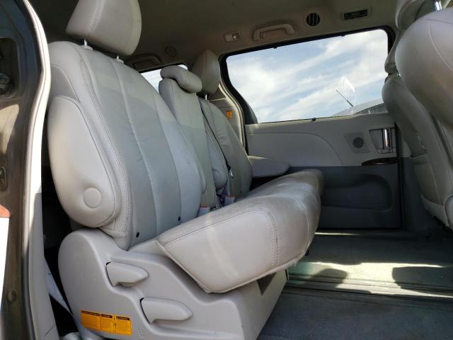 Photo 11 from auction – 2012 TOYOTA SIENNA XLE with VIN 5TDYK3DC5CS206354