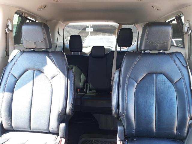 Photo 10 from auction – 2018 CHRYSLER PACIFICA T with VIN 2C4RC1EG3JR149925