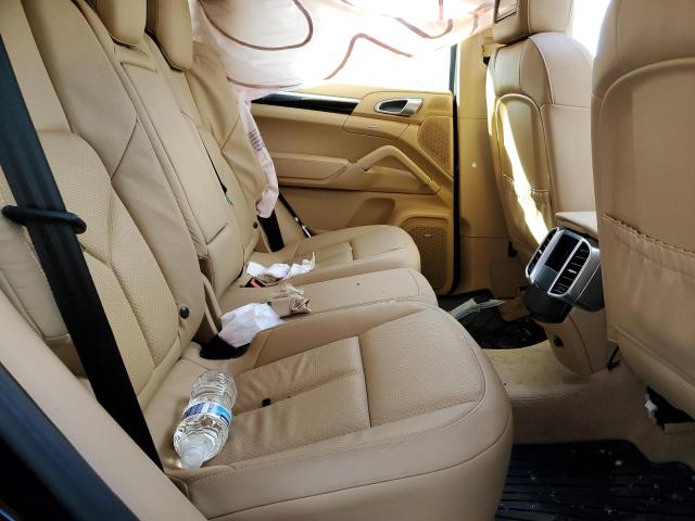 Photo 10 from auction – 2014 PORSCHE CAYENNE with VIN WP1AF2A22ELA45444