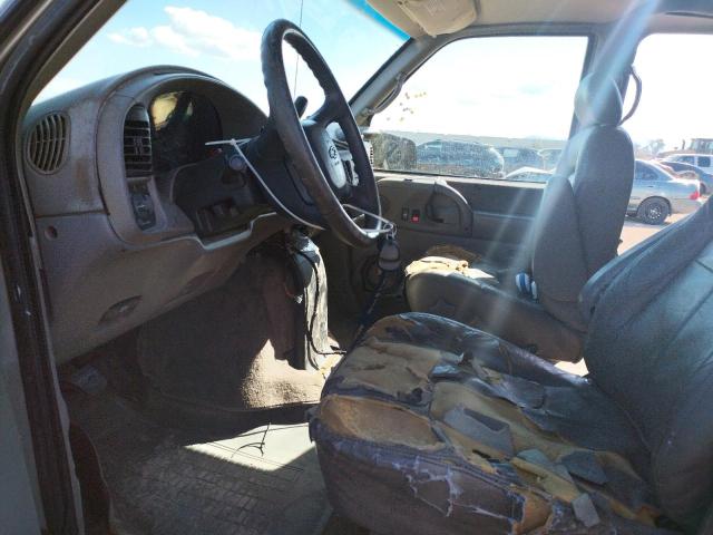 Photo 7 from auction – 2001 CHEVROLET ASTRO with VIN 1GNDM19W01B118209
