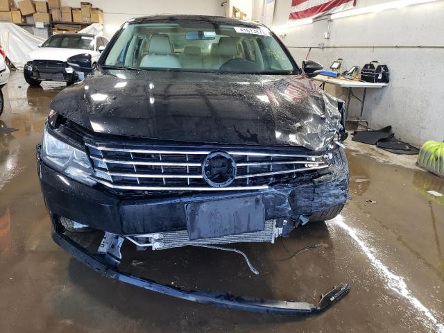 Photo 5 from auction – 2016 VOLKSWAGEN PASSAT SE with VIN 1VWBS7A31GC015360